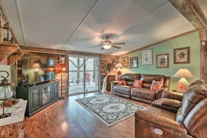 Image of Rustic Tennessee Country Retreat on 2 Acres!