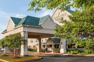 Image of Country Inn & Suites by Radisson, Chester, VA
