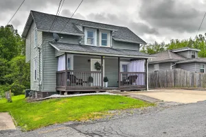Image of Morgantown Home with Deck about 2 Mi to WV University!