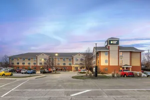 Image of MainStay Suites Chicago Hillside