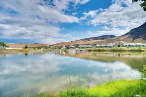 Image of Lovely Crescent Bar Condo with Community Amenities!