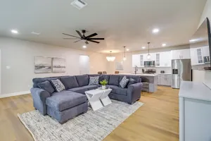 Image of Game-day Getaway < 1 Mi to At&t Stadium