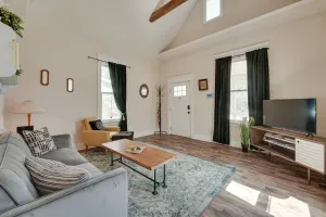 Image of Springfield Home < 1/2 Mi to Commercial Street!