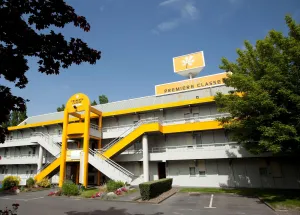 Image of Premiere Classe Dijon Sud - Marsannay