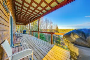 Image of River Views & Fire Pit: Cozy Soldotna Apartment!