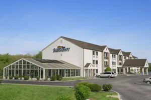 Image of Baymont by Wyndham Sullivan