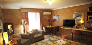 Image of White Lanterns Motel