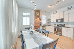 Image of Family-friendly Louisville Gem: Prime Location!