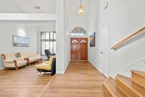 Image of Spacious Retreat Near Iconic LA Sights