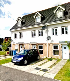 Image of Livingston Ideal commuter House