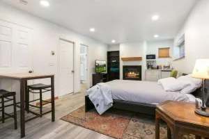 Image of 1060 Imperial Condo by RedAwning