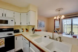 Image of Loveland Townhome Walkable to Lake and Park!