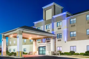 Image of Holiday Inn Express Hotel Howe / Sturgis by IHG