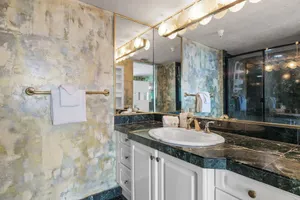 Image of Sherwin Condominium 1801