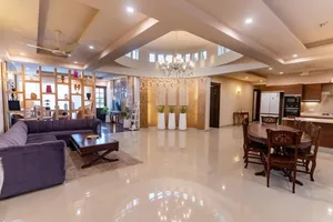 Image of Penthouse by Shelton
