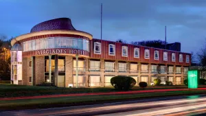 Image of Everglades Hotel