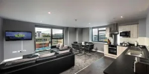 Image of Modern Central Apartment with Views of the Quayside Sleep 8 Free Parking