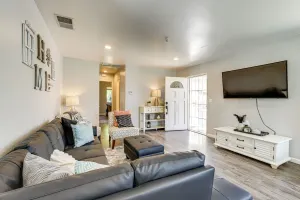 Image of Pet-friendly Apt 11 Mi to Dtwn San Diego!