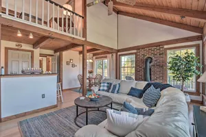 Image of Lovettsville Cottage in Heart of Wine Country