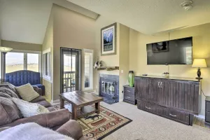 Image of Walk to Ski Lifts Mtn-View Granby Retreat!
