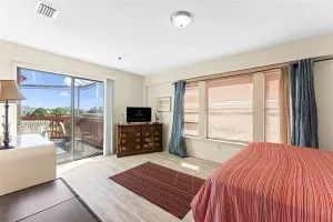 Image of 1302B St Thomas Square