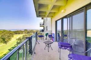 Image of Afton Vacation Condo in Vista Towers Shangri-la!