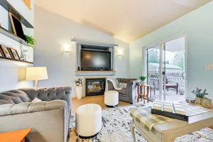 Image of < 2 Mi to Budd Inlet: Pet-friendly Home!
