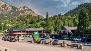 Image of Box Canyon Lodge and Hot Springs