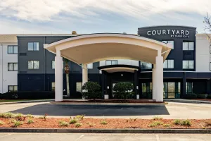 Image of Courtyard Brunswick