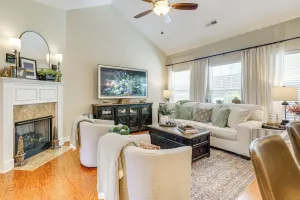 Image of Private Patio: Residential Condo in Cleveland!