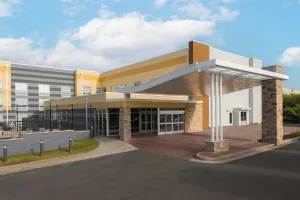Image of Fairfield Inn & Suites by Marriott Lexington Georgetown/College Inn