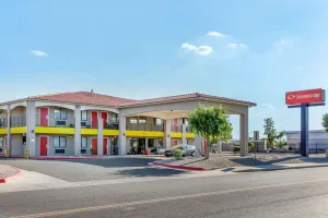 Image of Econo Lodge West - Coors Blvd