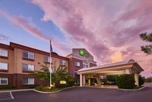 Image of Holiday Inn Express Hotel & Suites Medford-Central Point by IHG