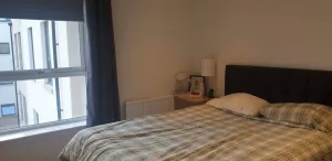 Image of Comfy 2 Bedroom Apartment near Edinburgh City Centre