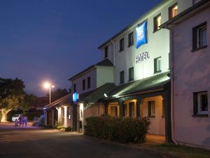 Image of ibis budget Nantes Sainte Luce - Hôtel Rénové