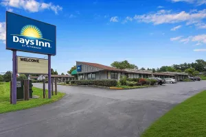 Image of Days-Inn by Wyndham Liverpool-Syracuse