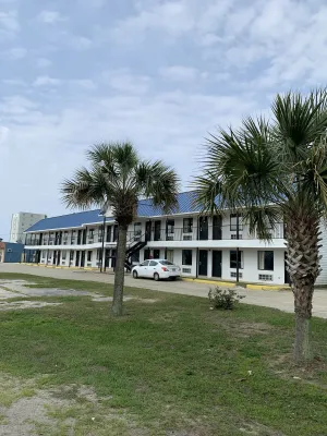 Image of Bayfront Inn Biloxi