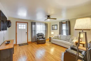 Image of 4 Mi to Kentucky Downs: Countryside House
