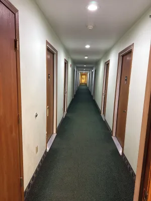 Image of Highland Inn Peculiar