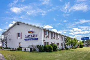 Image of Baymont by Wyndham Marinette