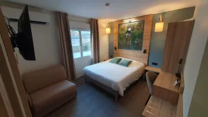 Image of Logis Hôtel - Les Pasteliers