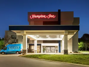 Image of Hampton Inn Kansas City - Airport