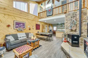 Image of < 1 Mi to Skiing: Family-friendly Red River Haven