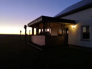 Image of Beautiful, Luxury Home with Sauna, Hot Tub, Private Bathrooms