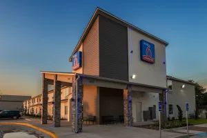 Image of Studio 6 Lake Charles