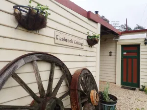 Image of Glenbrook House and Cottage
