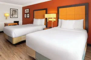 Image of La Quinta Inn by Wyndham Pittsburgh Airport