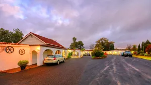 Image of Azalea Motel