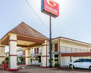 Image of Econo Lodge Inn & Suites Near Bricktown