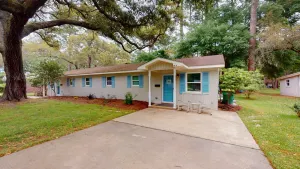 Image of BEACHY SISTERS A Duplex